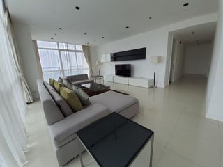 For rent 5 bedrooms condo in Pathum Wan, Bangkok