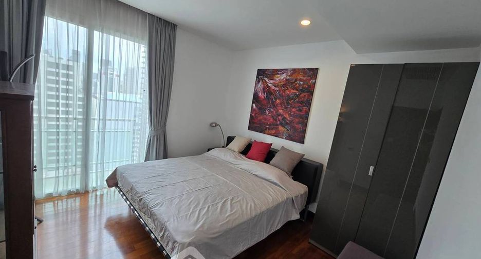 For rent and for sale 2 bedrooms condo in Watthana, Bangkok