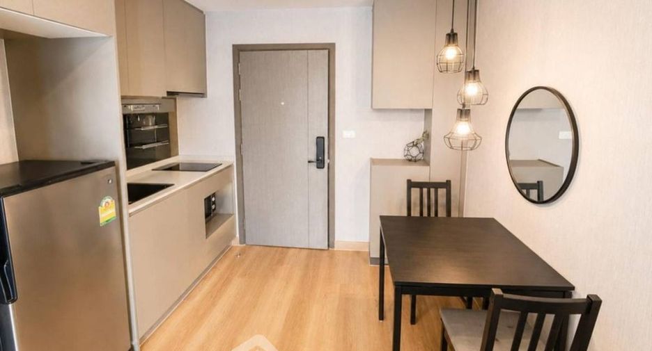 For sale 1 Beds condo in Phra Khanong, Bangkok