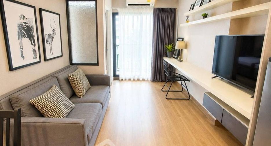 For sale 1 Beds condo in Phra Khanong, Bangkok