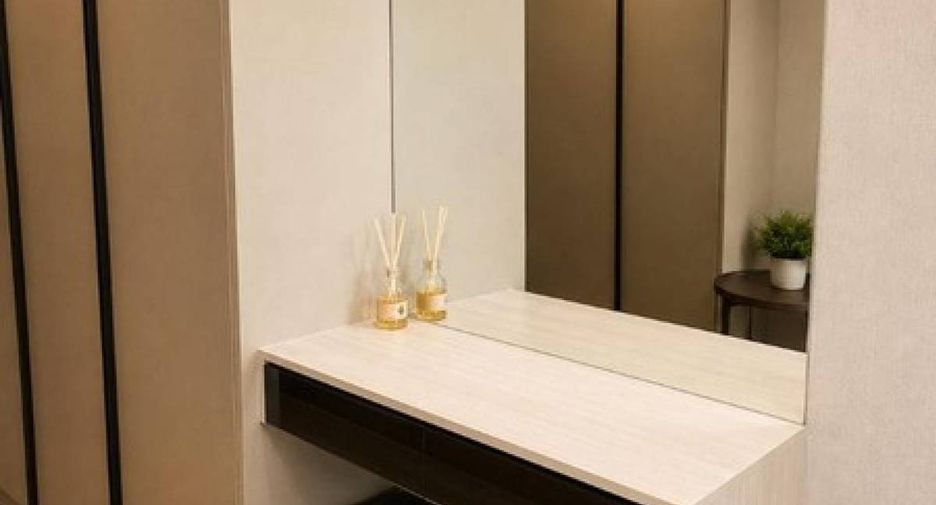 For sale 1 Beds condo in Phra Khanong, Bangkok