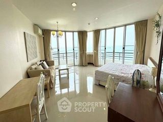 For sale 3 ベッドルーム condo in Si Racha, Chonburi
