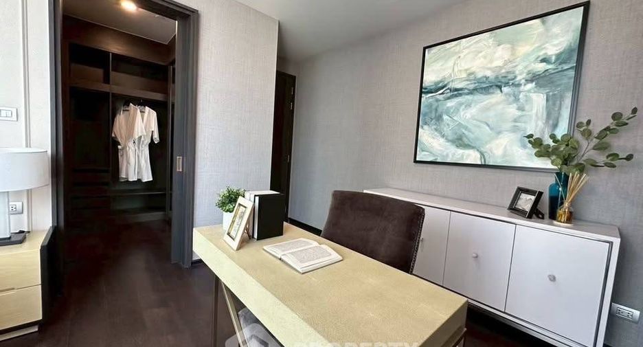 For rent and for sale 3 bedrooms condo in Khlong Toei, Bangkok