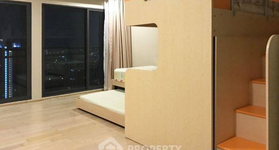 À vendre 3 chambres condo à Khlong Toei, Bangkok