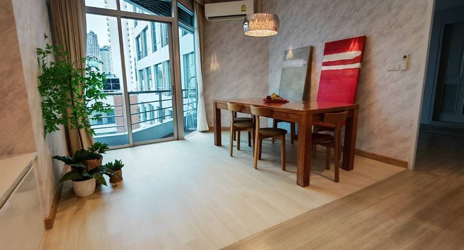 Condo en alquiler de 3 habitaciones en Sathon, Bangkok
