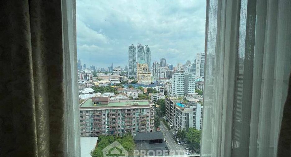 For rent 3 bedrooms condo in Khlong Toei, Bangkok