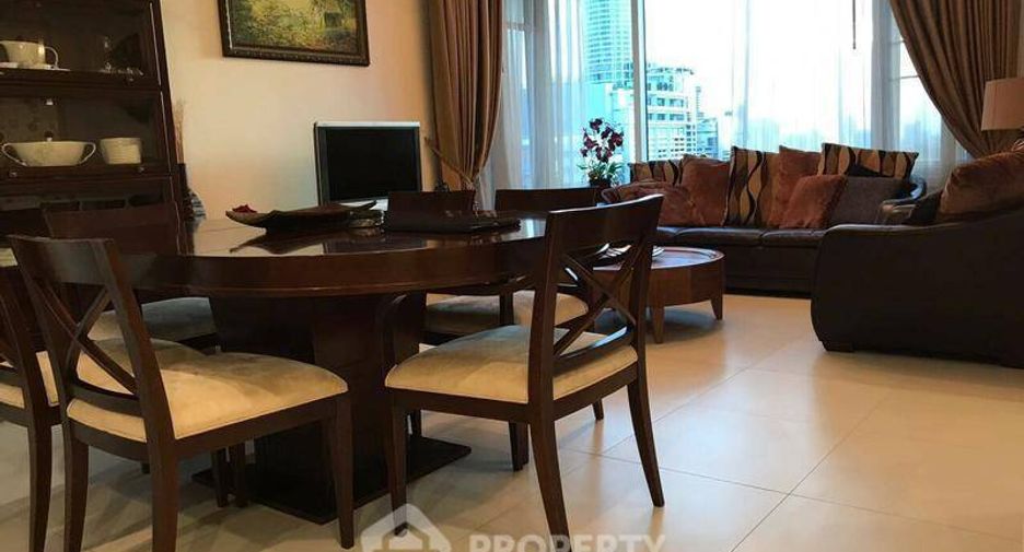 For rent 2 bedrooms condo in Pathum Wan, Bangkok
