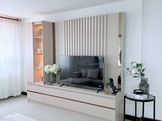 Haus zur Miete mit 6 Zimmer in Huai Khwang, Bangkok