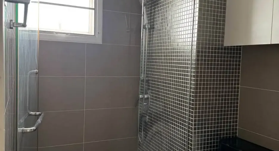 For rent 2 bedrooms condo in Huai Khwang, Bangkok