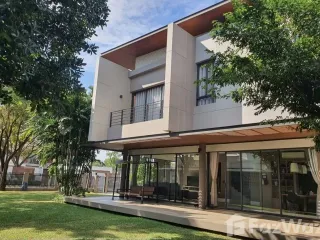 出售 4 卧室 独立屋 在 Khlong Sam Wa, 曼谷