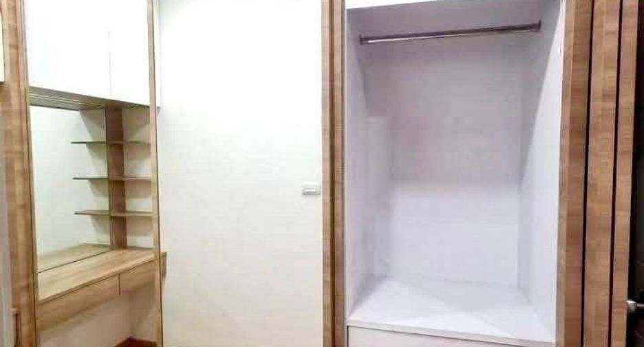 For sale 2 ベッドルーム condo in Phaya Thai, Bangkok
