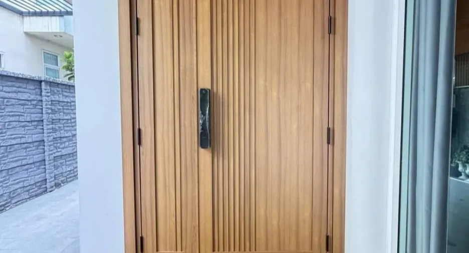 For sale 3 ベッドルーム townhouse in Wang Thonglang, Bangkok