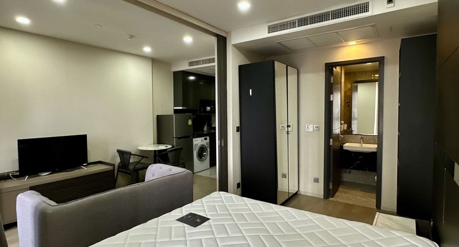 For rent 1 bed condo in Khlong Toei, Bangkok