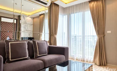 For sale 1 Beds condo in Huai Khwang, Bangkok