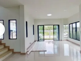 出售 4 卧室 独立屋 在 San Sai, Chiang Mai