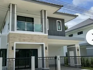 出售 4 卧室 独立屋 在 San Sai, Chiang Mai