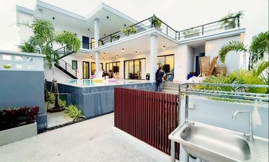 À louer 5 chambres villa à Hua Hin, Prachuap Khiri Khan