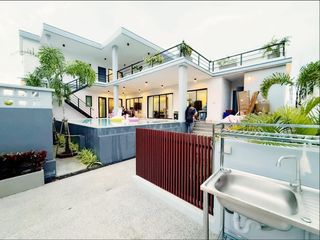 À louer 5 chambres villa à Hua Hin, Prachuap Khiri Khan