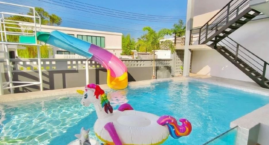À louer 5 chambres villa à Hua Hin, Prachuap Khiri Khan