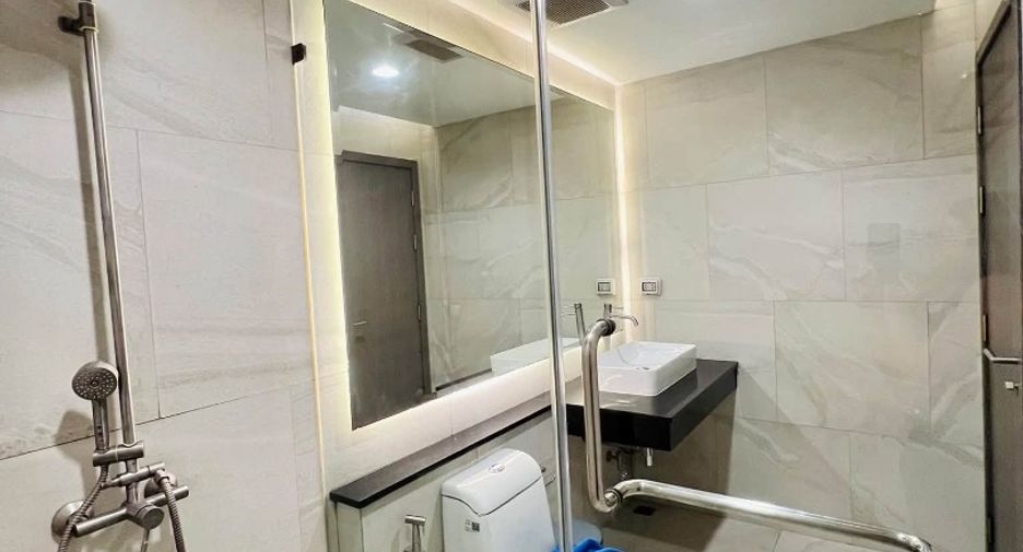 For rent 2 bedrooms condo in Bang Lamung, Chonburi