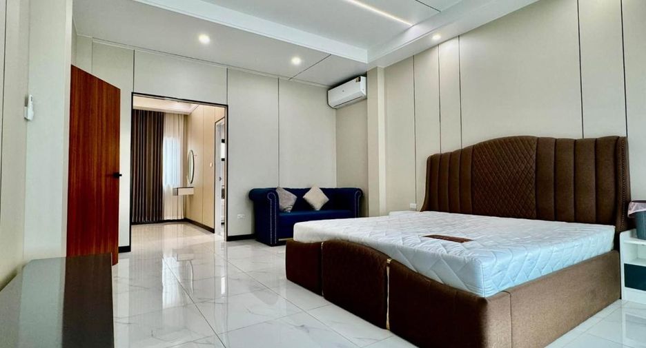 For rent 4 bedrooms house in Bang Lamung, Chonburi