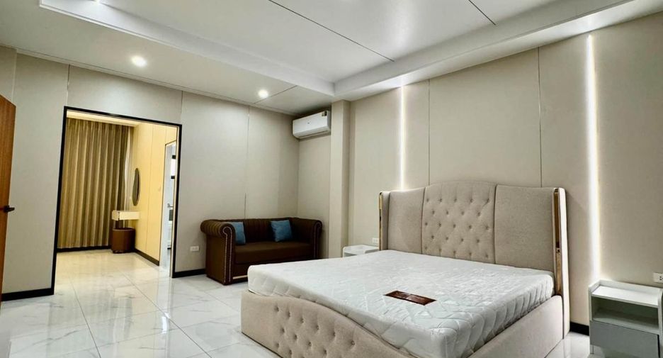 For rent 4 bedrooms house in Bang Lamung, Chonburi
