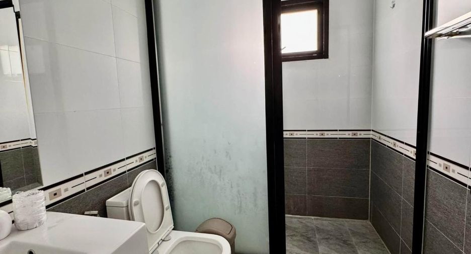 For rent 4 bedrooms house in Bang Lamung, Chonburi