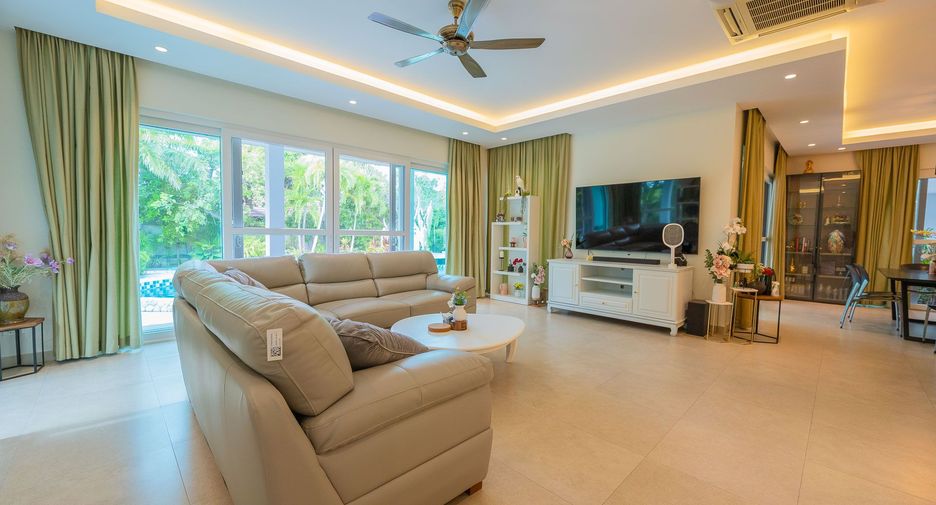 Casa en venta de 4 habitaciones en Bang Lamung, Chonburi