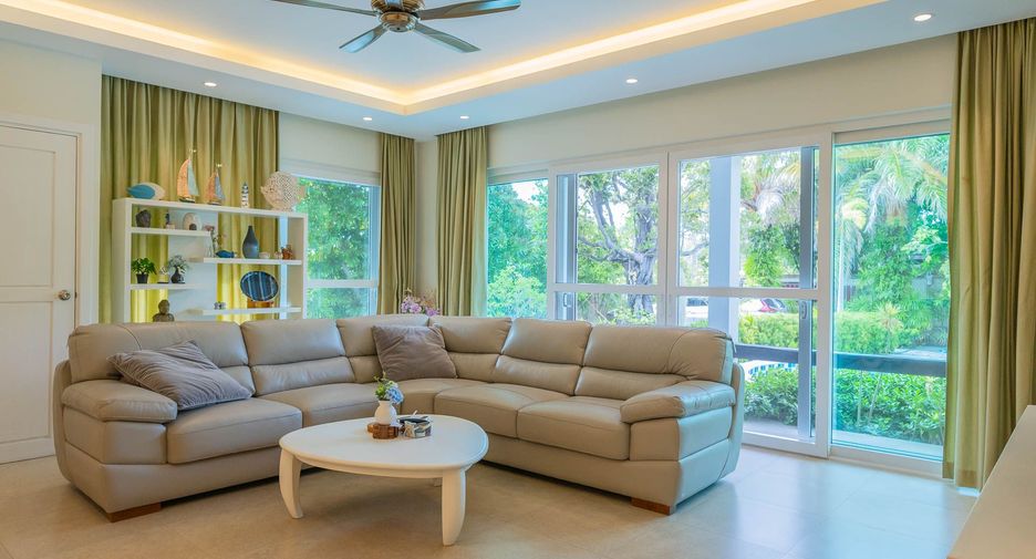 Casa en venta de 4 habitaciones en Bang Lamung, Chonburi