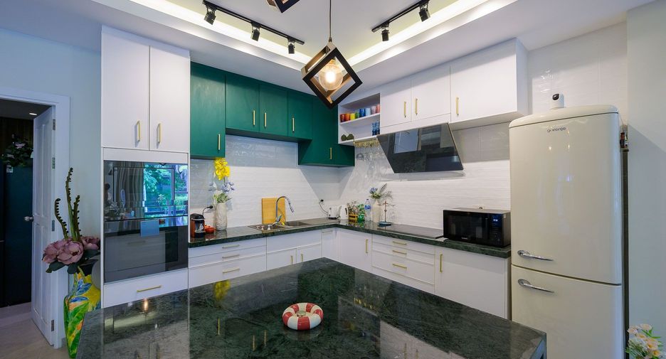 Casa en venta de 4 habitaciones en Bang Lamung, Chonburi