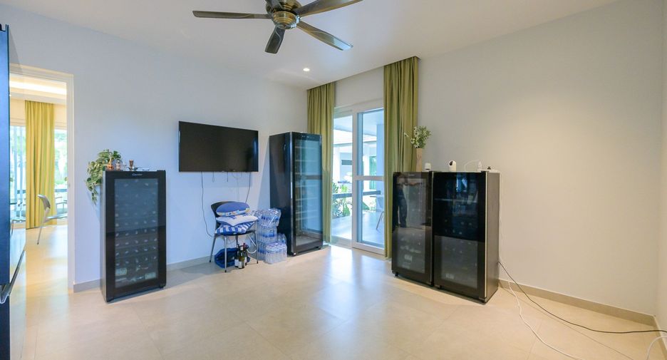 Casa en venta de 4 habitaciones en Bang Lamung, Chonburi