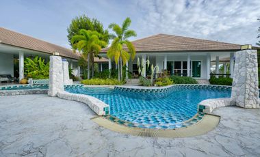 Casa en venta de 4 habitaciones en Bang Lamung, Chonburi