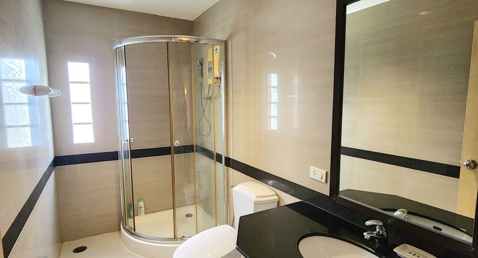 Wohnung zur Miete mit 2 Zimmer in Watthana, Bangkok
