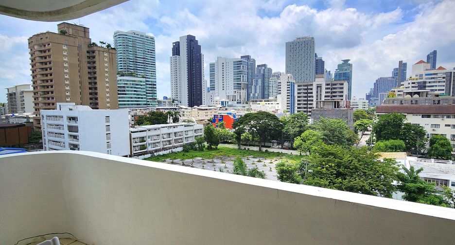 Wohnung zur Miete mit 2 Zimmer in Watthana, Bangkok