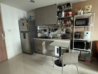 À louer 1 chambre condo à Phra Khanong, Bangkok