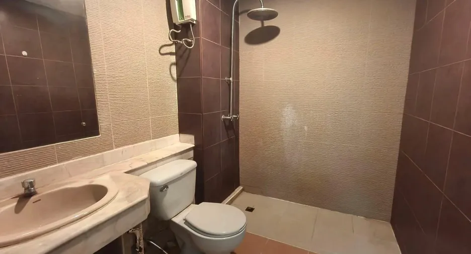 For rent 2 bedrooms condo in Bang Na, Bangkok