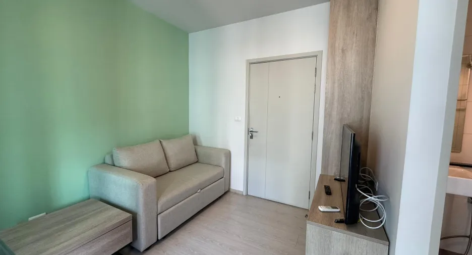 For rent studio condo in Mueang Samut Prakan, Samut Prakan