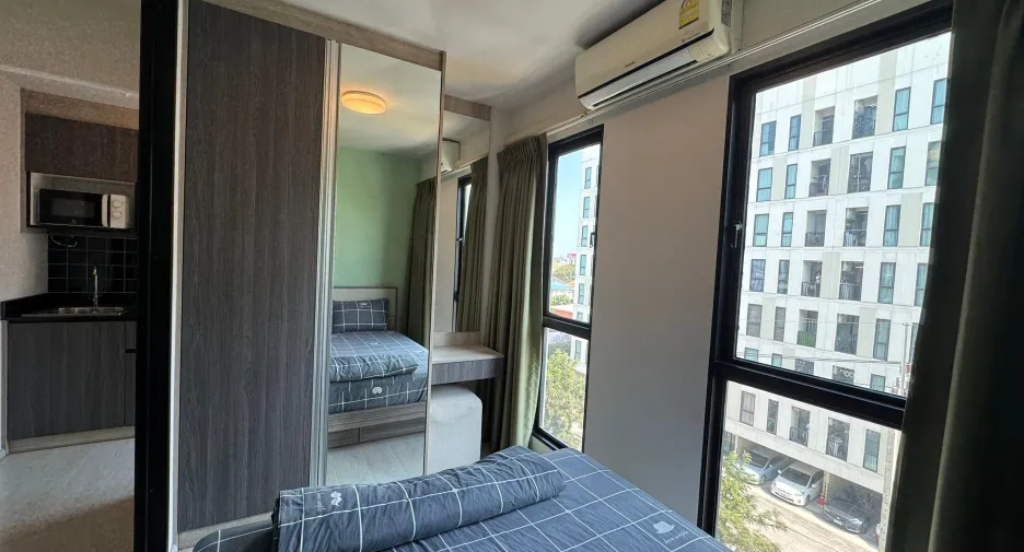 For rent studio condo in Mueang Samut Prakan, Samut Prakan