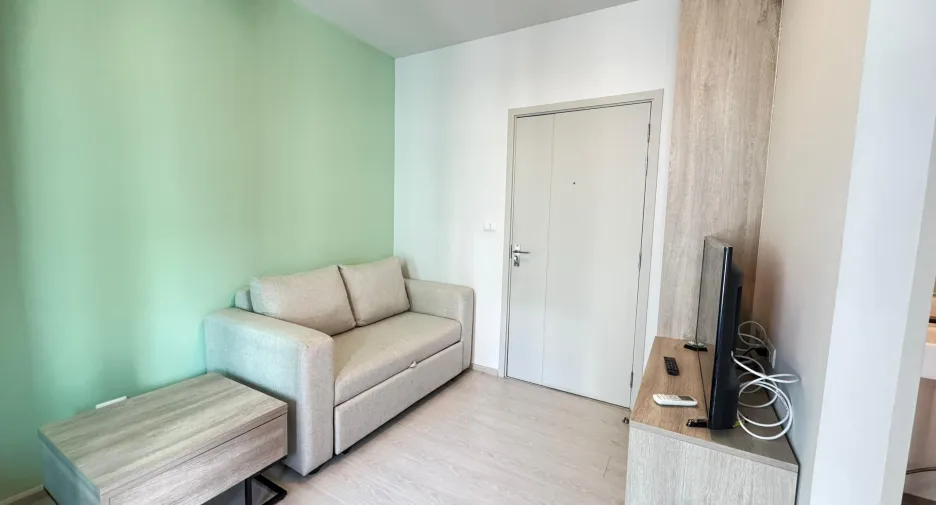 For rent studio condo in Mueang Samut Prakan, Samut Prakan