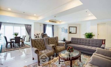 For sale 3 bedrooms condo in Khlong Toei, Bangkok