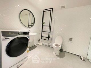 Wohnung zur Miete mit 2 Zimmer in Bang Rak, Bangkok
