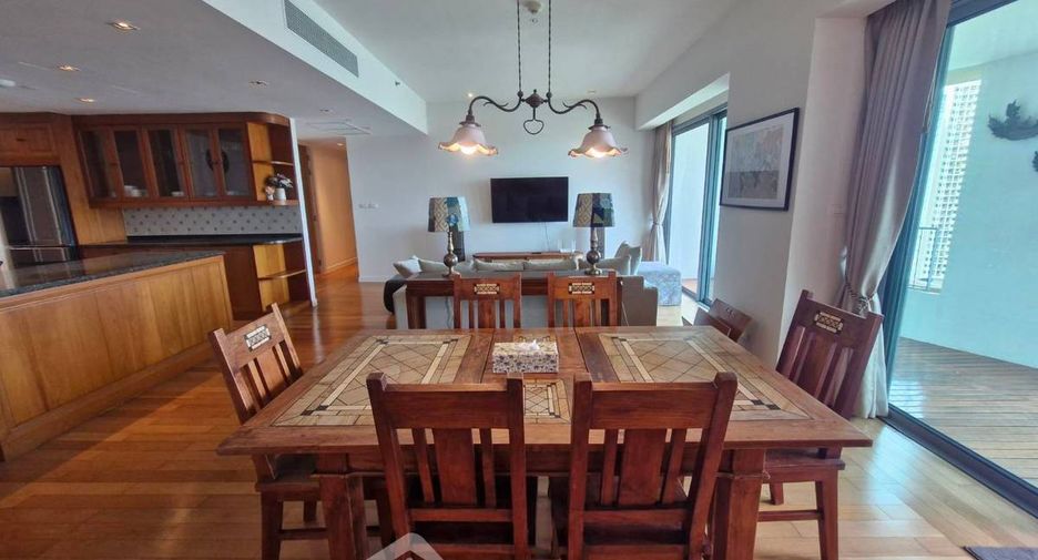 Wohnung zur Miete mit 4 Zimmer in Yan Nawa, Bangkok