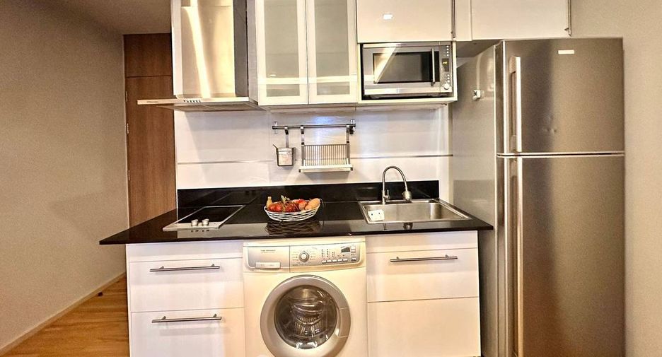 Condo en alquiler de 1 habitaciones en Khlong Toei, Bangkok
