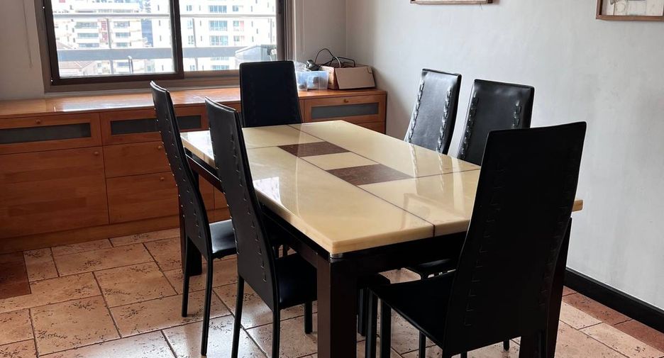Wohnung zur Miete mit 3 Zimmer in Watthana, Bangkok