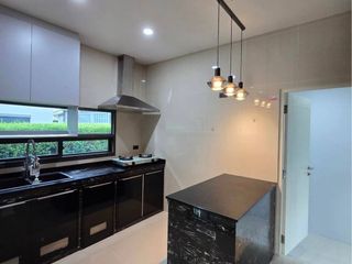 Haus zur Miete mit 3 Zimmer in Bang Kapi, Bangkok