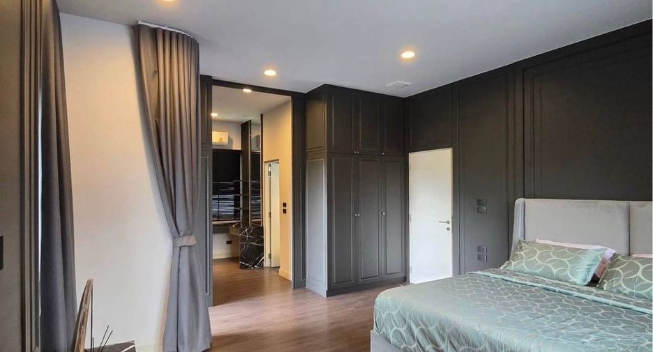 Haus zur Miete mit 3 Zimmer in Bang Kapi, Bangkok