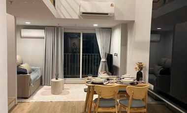 Condo en alquiler de 2 habitaciones en Bang Rak, Bangkok