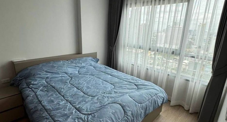 À louer 1 chambre condo à Huai Khwang, Bangkok