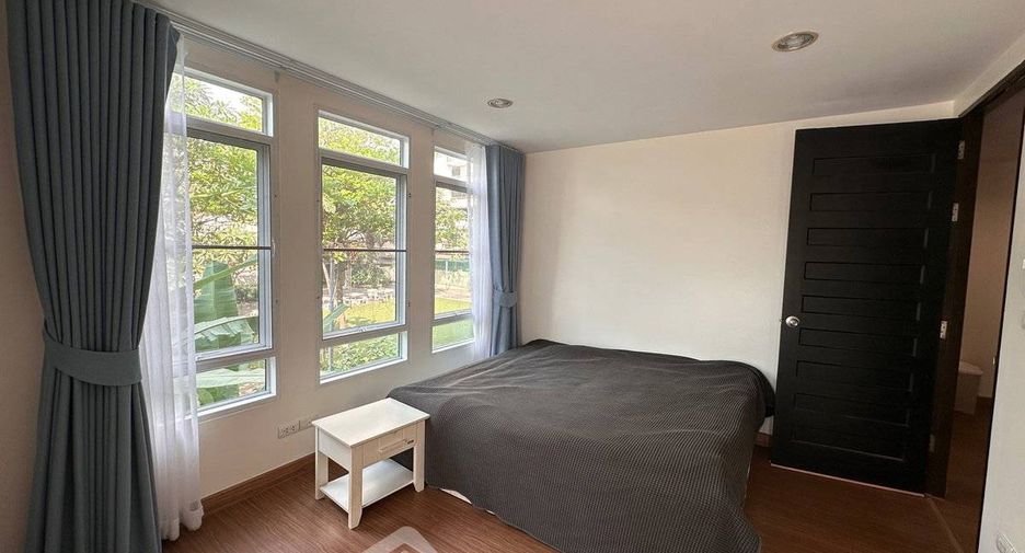 For rent 2 ベッドルーム condo in Watthana, Bangkok