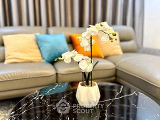 Wohnung zur Miete mit 3 Zimmer in Huai Khwang, Bangkok